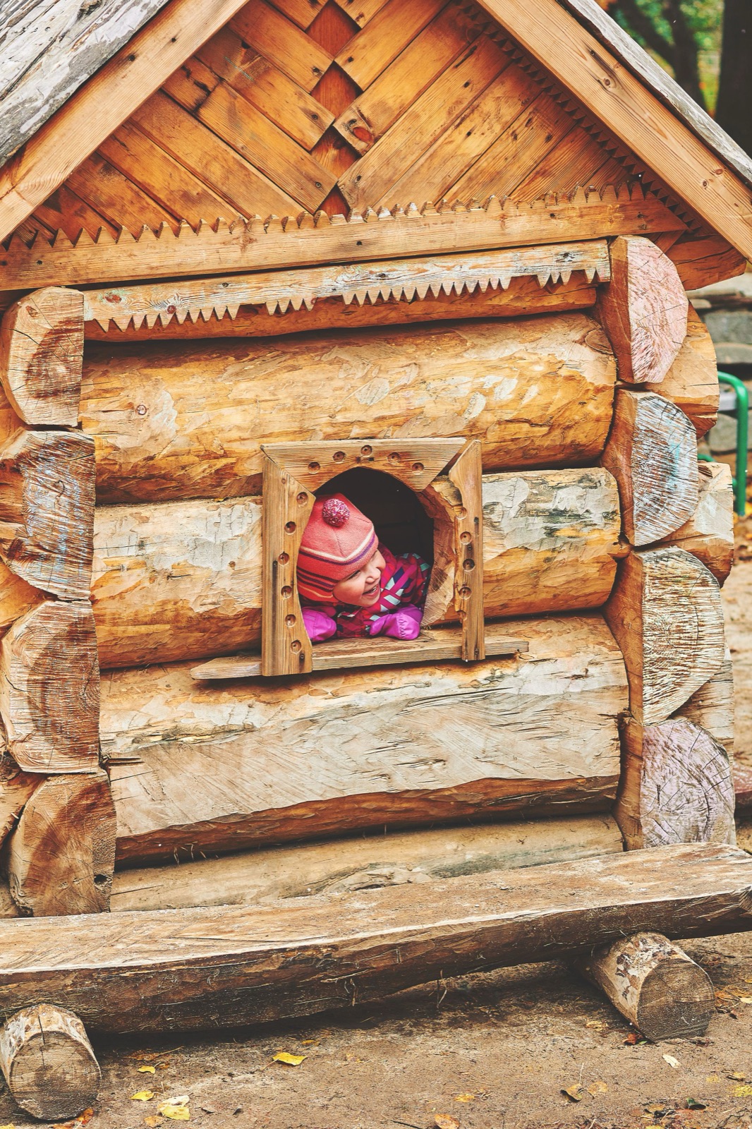 Custom kids play house build